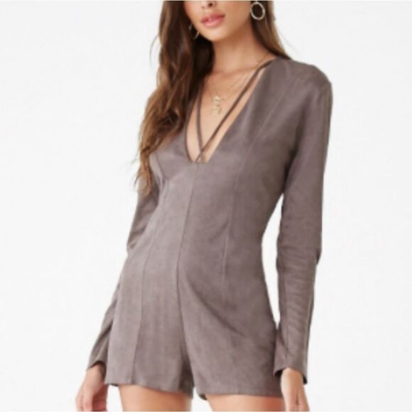 Favlux Romper Faux Suede Size Medium - Picture 1 of 5